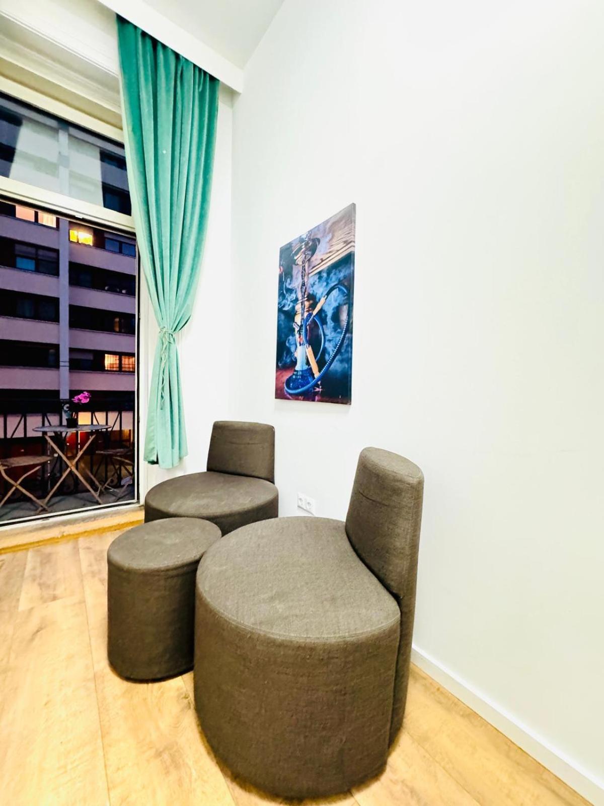 Cozy 9Br Shared Apartment, Only 12Min Walk To Augarten Вена Экстерьер фото