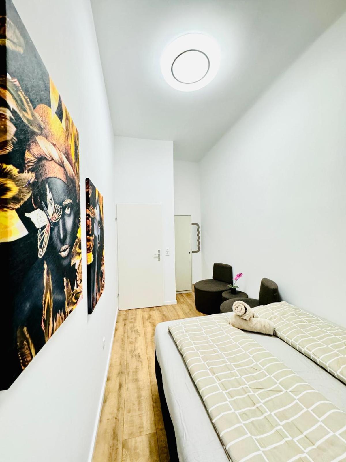 Cozy 9Br Shared Apartment, Only 12Min Walk To Augarten Вена Экстерьер фото