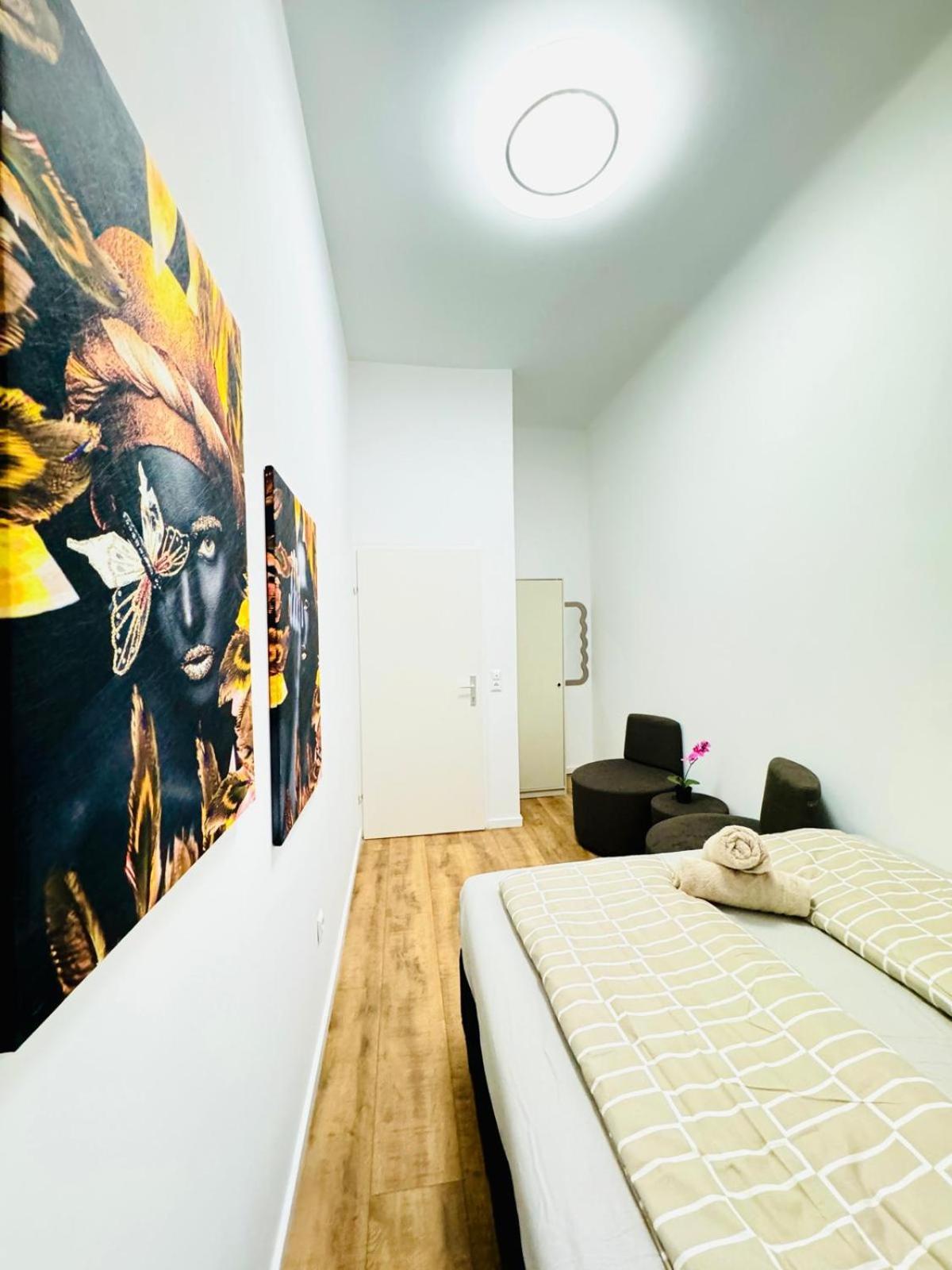 Cozy 9Br Shared Apartment, Only 12Min Walk To Augarten Вена Экстерьер фото